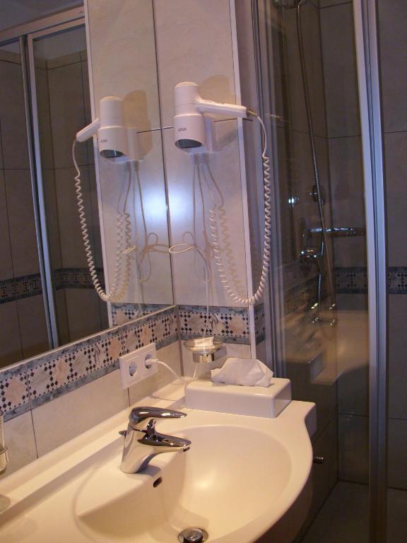 Bischofshof Braustuben Hotel Regensburg Værelse billede